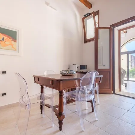 וילה Chiara ליפארי